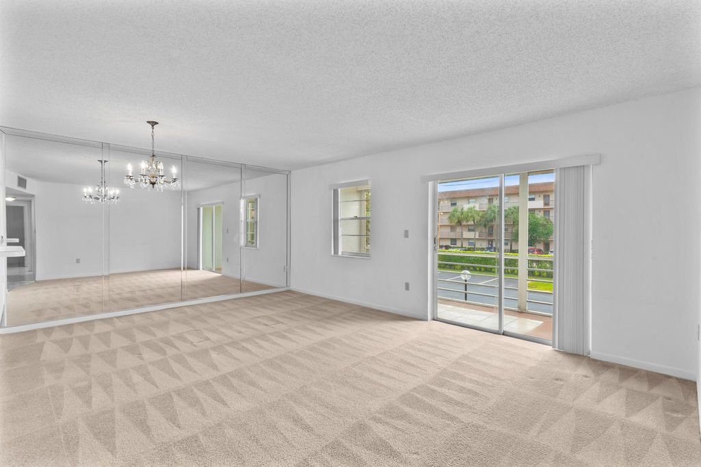 4980 E Sabal Palm Boulevard 231, Tamarac, FL 33319