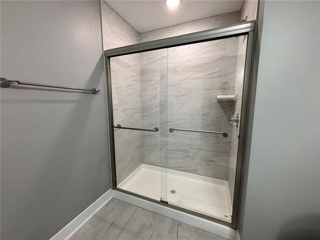 4909 S Creek Woods Drive, St Joseph, MO 64507