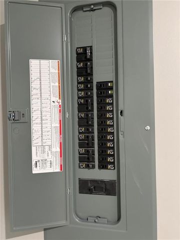 4909 S Creek Woods Drive, St Joseph, MO 64507