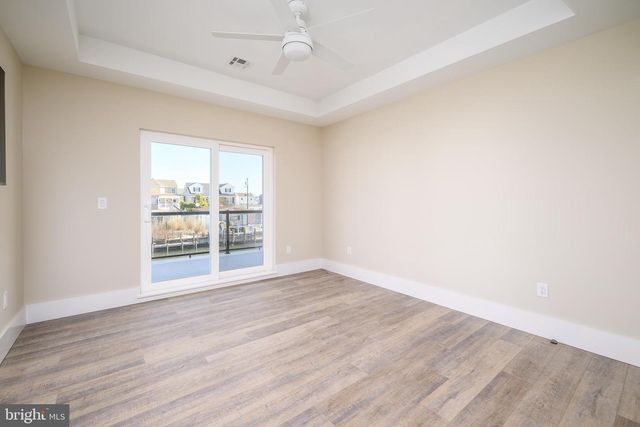 1426 PAUL BLVD, Manahawkin, NJ 08050