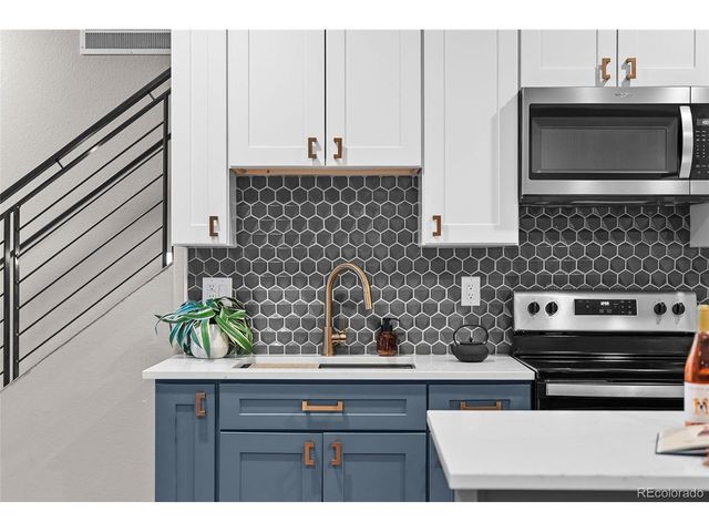 16626 W 2nd Ave, Golden, CO 80401