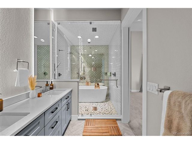 16626 W 2nd Ave, Golden, CO 80401