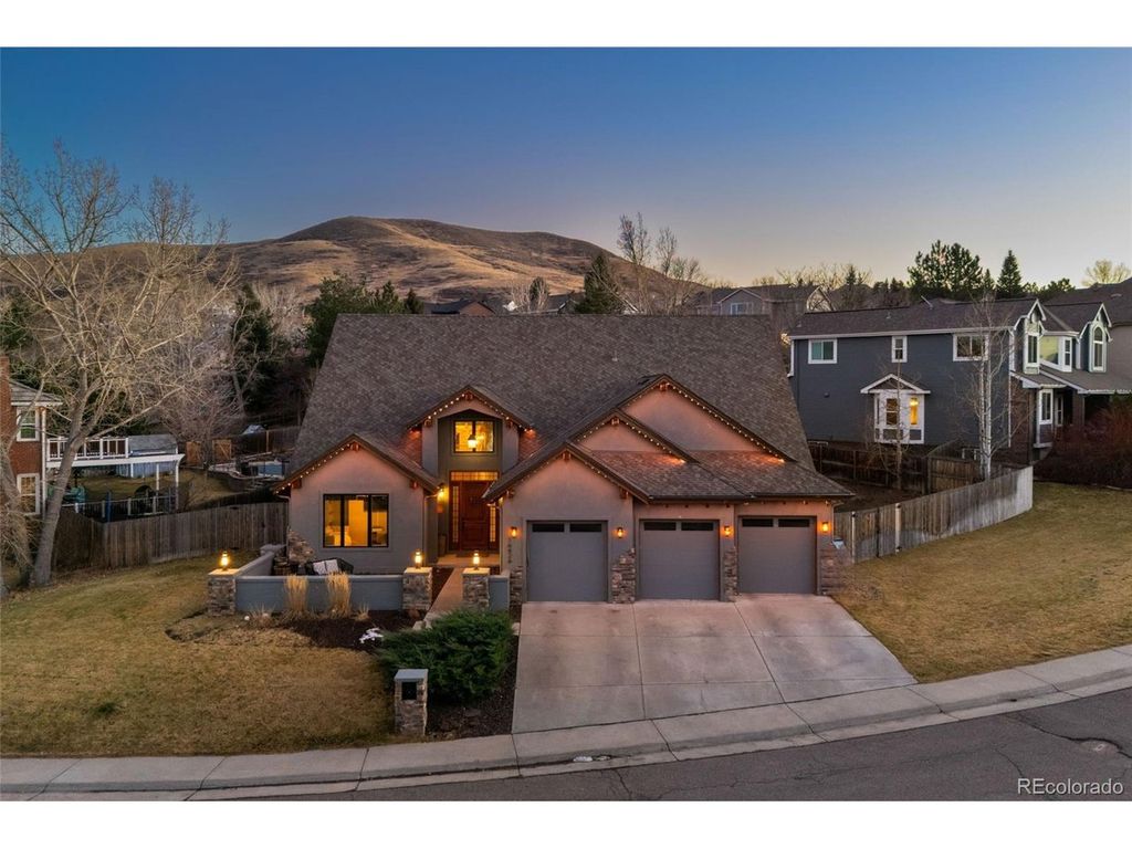 16626 W 2nd Ave, Golden, CO 80401