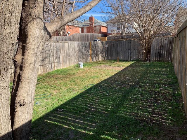 11826 Garden Terrace Drive, Dallas, TX 75243