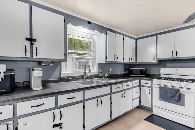 1137 Roe Avenue, Point Pleasant, NJ 08742