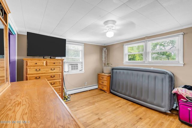 1137 Roe Avenue, Point Pleasant, NJ 08742