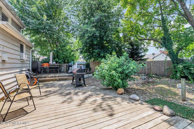 1137 Roe Avenue, Point Pleasant, NJ 08742