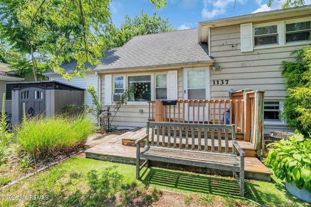 1137 Roe Avenue, Point Pleasant, NJ 08742