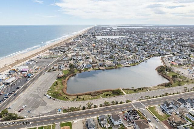1137 Roe Avenue, Point Pleasant, NJ 08742