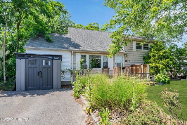 1137 Roe Avenue, Point Pleasant, NJ 08742