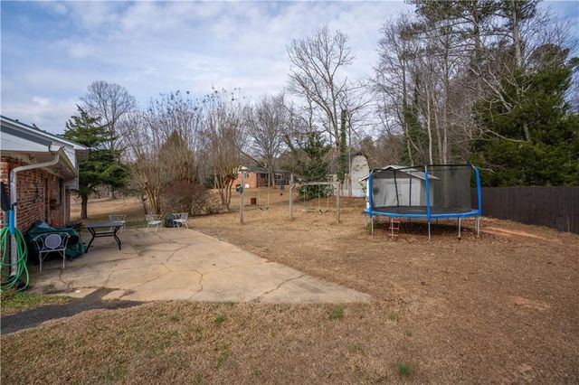 3318 Springdale Forrest Circle, Gainesville, GA 30506