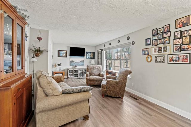 3318 Springdale Forrest Circle, Gainesville, GA 30506