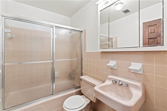 3318 Springdale Forrest Circle, Gainesville, GA 30506