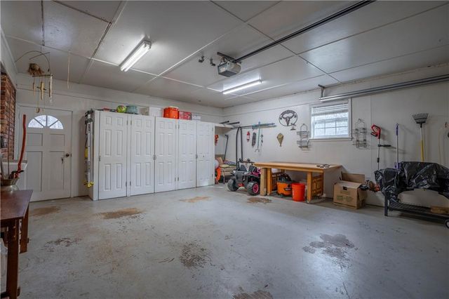 3318 Springdale Forrest Circle, Gainesville, GA 30506