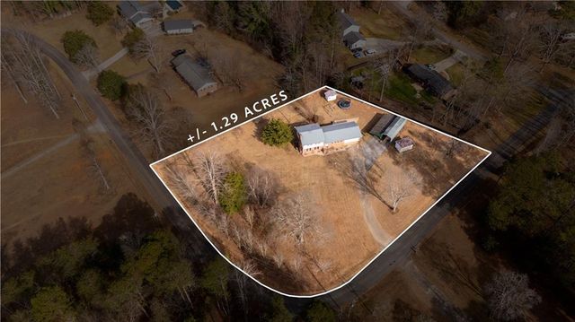 3318 Springdale Forrest Circle, Gainesville, GA 30506