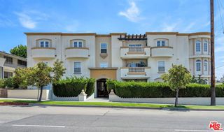 4832 Whitsett Avenue 202, Valley Village, CA 91607