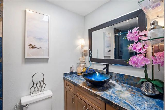 833 Ocean Avenue 304, Santa Monica, CA 90403