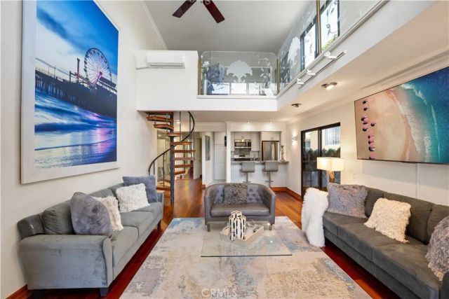 833 Ocean Avenue 304, Santa Monica, CA 90403