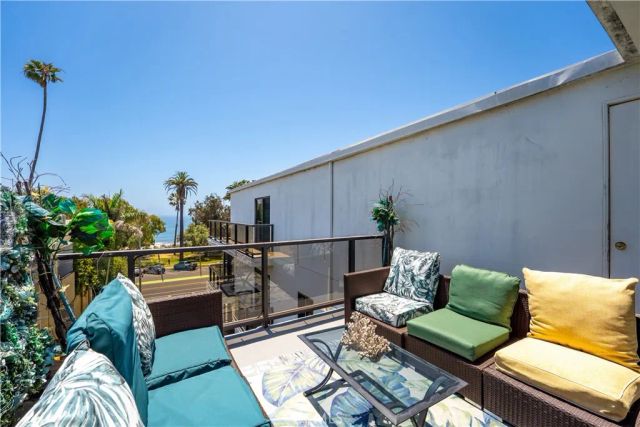 833 Ocean Avenue 304, Santa Monica, CA 90403