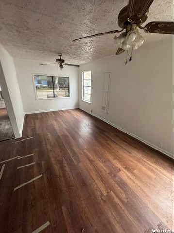 2002 AMERADA ST, San Antonio, TX 78237