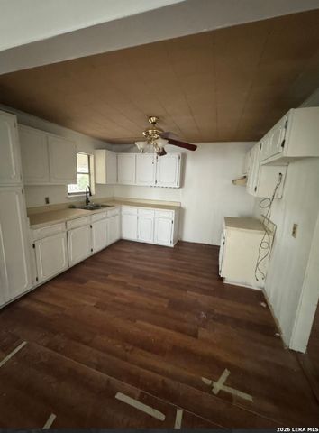 2002 AMERADA ST, San Antonio, TX 78237