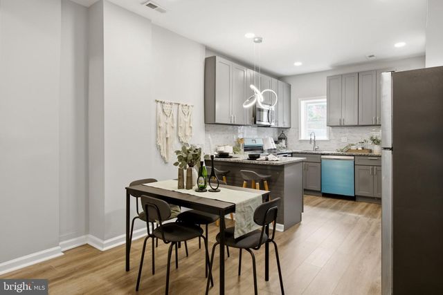 814 N ROSE ST, Baltimore, MD 21205