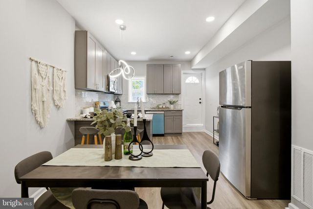 814 N ROSE ST, Baltimore, MD 21205