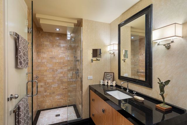 1410 N State Parkway 22B, Chicago, IL 60610
