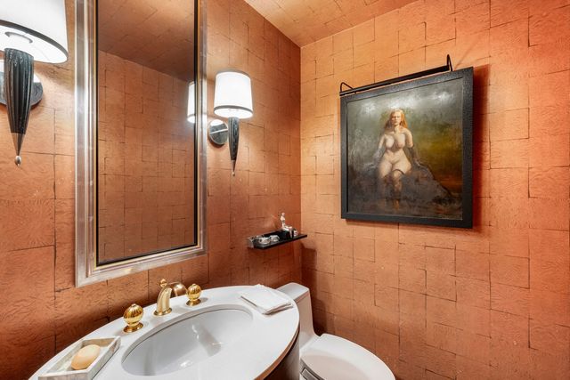 1410 N State Parkway 22B, Chicago, IL 60610