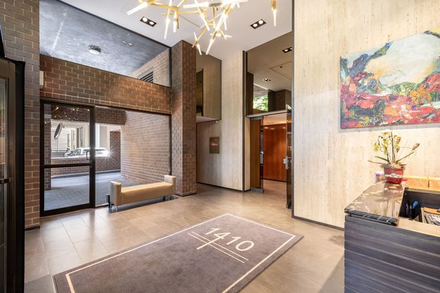 1410 N State Parkway 22B, Chicago, IL 60610
