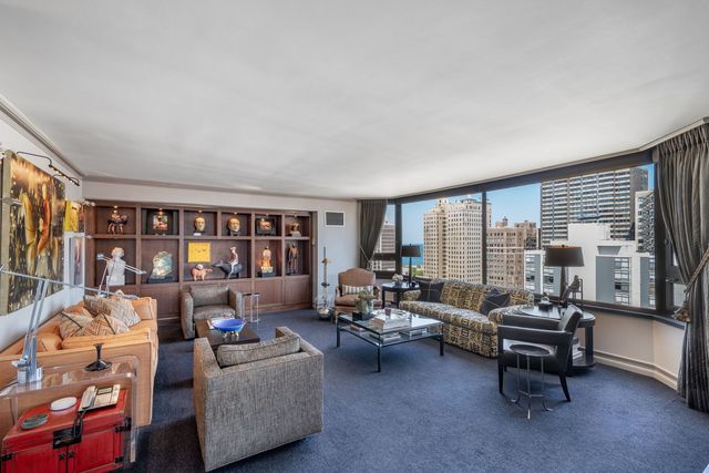 1410 N State Parkway 22B, Chicago, IL 60610