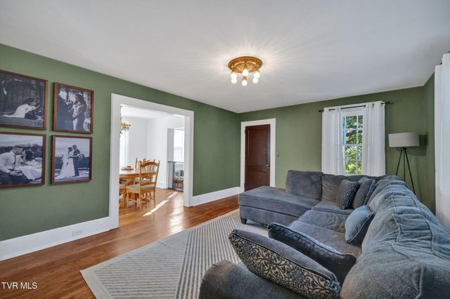 513 Granada Pvt Court, Kingsport, TN 37660