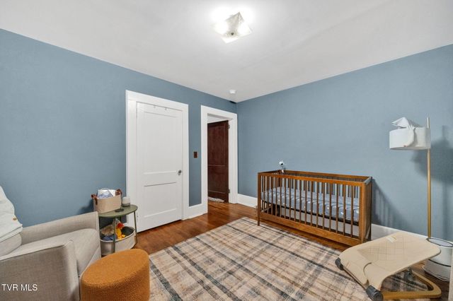 513 Granada Pvt Court, Kingsport, TN 37660