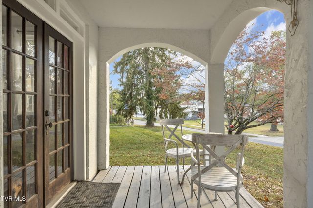 513 Granada Pvt Court, Kingsport, TN 37660