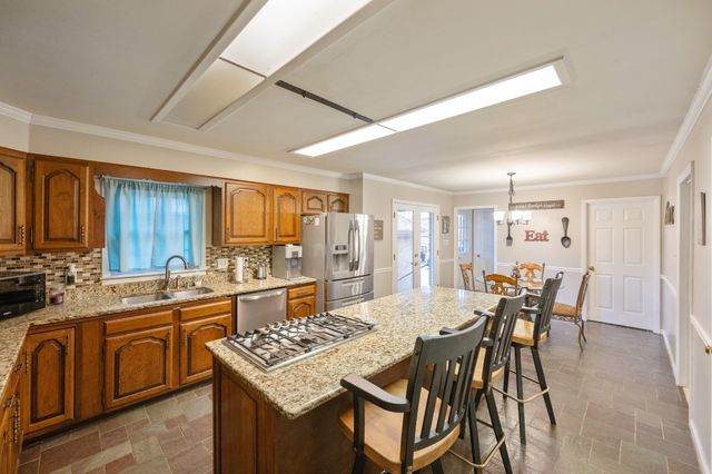 371 Woodland Dr, Huntingdon, TN 38344