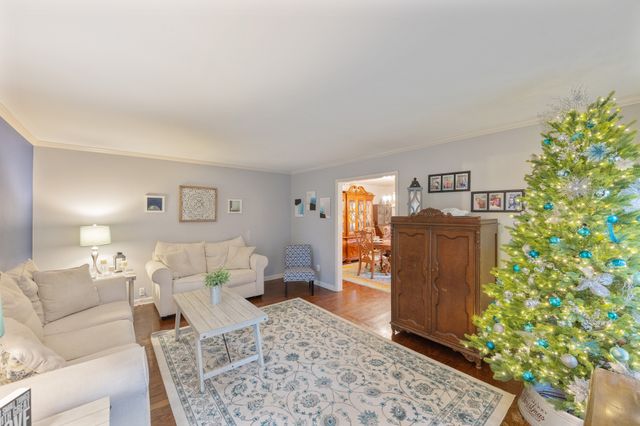 371 Woodland Dr, Huntingdon, TN 38344