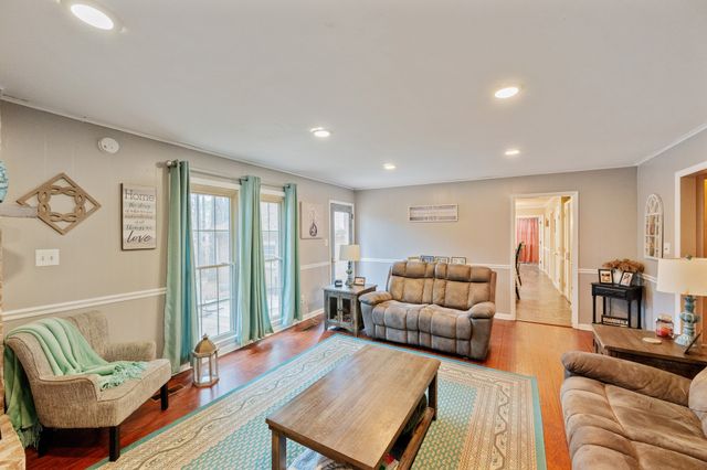 371 Woodland Dr, Huntingdon, TN 38344