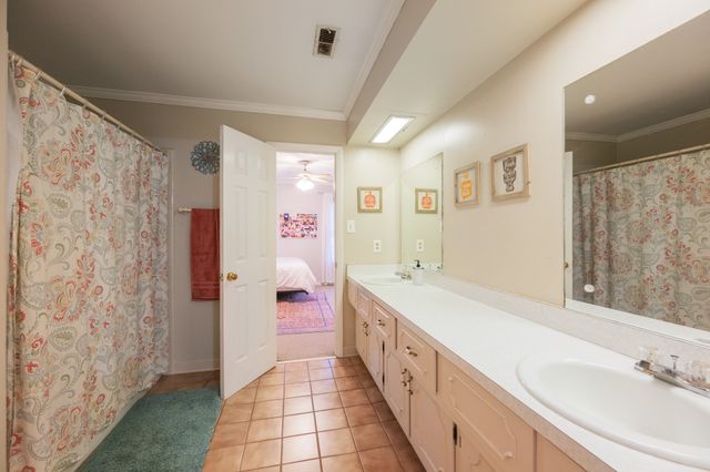 371 Woodland Dr, Huntingdon, TN 38344