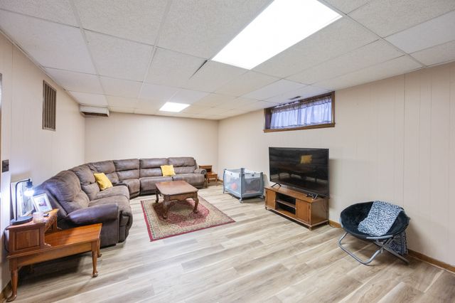 371 Woodland Dr, Huntingdon, TN 38344