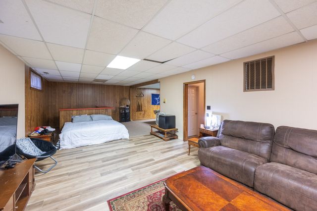 371 Woodland Dr, Huntingdon, TN 38344