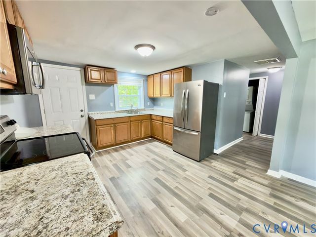 1005 Chestnut St, Petersburg, VA 23803