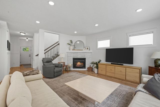 15 Harrison Avenue S, Hopkins, MN 55343