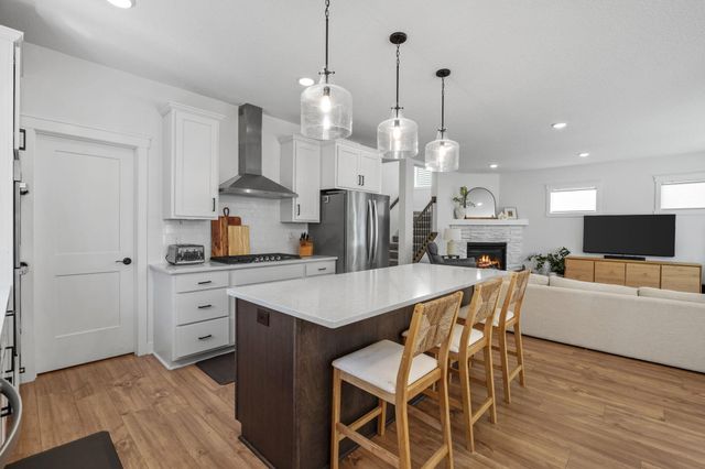 15 Harrison Avenue S, Hopkins, MN 55343