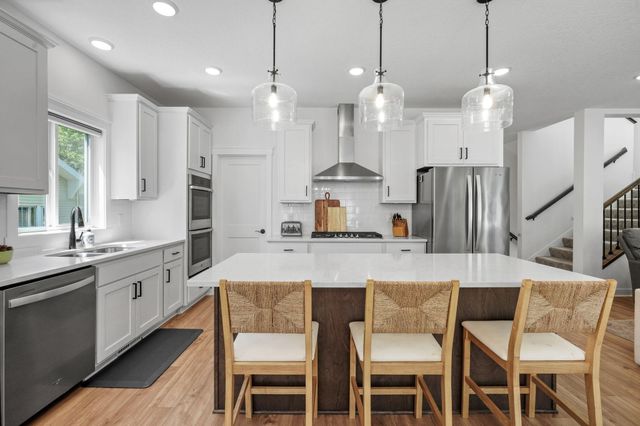 15 Harrison Avenue S, Hopkins, MN 55343