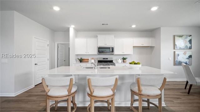 713 Sanctuary Dr, Ridgeland, SC 29936