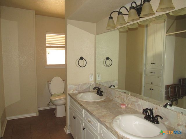 1325 Paseo Del Cobre, Temple, TX 76502