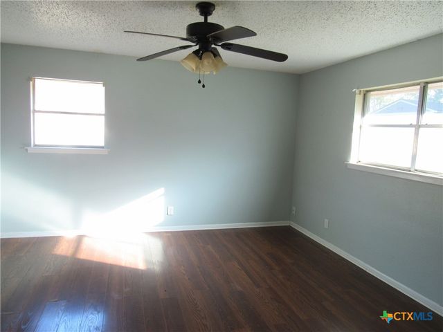 1325 Paseo Del Cobre, Temple, TX 76502