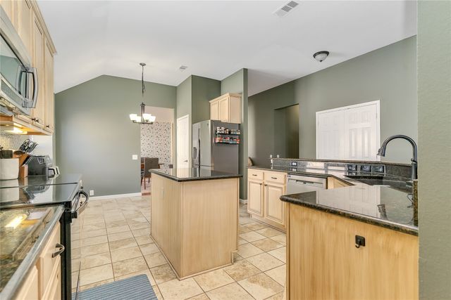 2536 Briarcrest Drive, Burleson, TX 76028