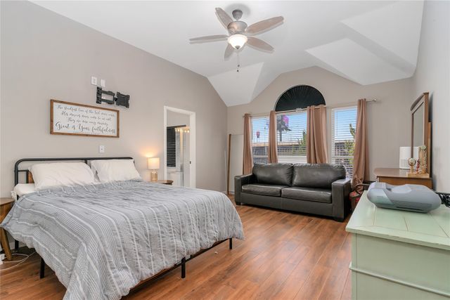 2536 Briarcrest Drive, Burleson, TX 76028