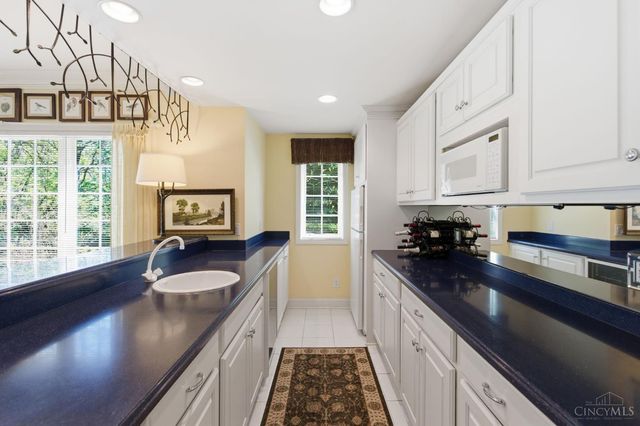 11 Camargo Canyon Drive, Madeira, OH 45243
